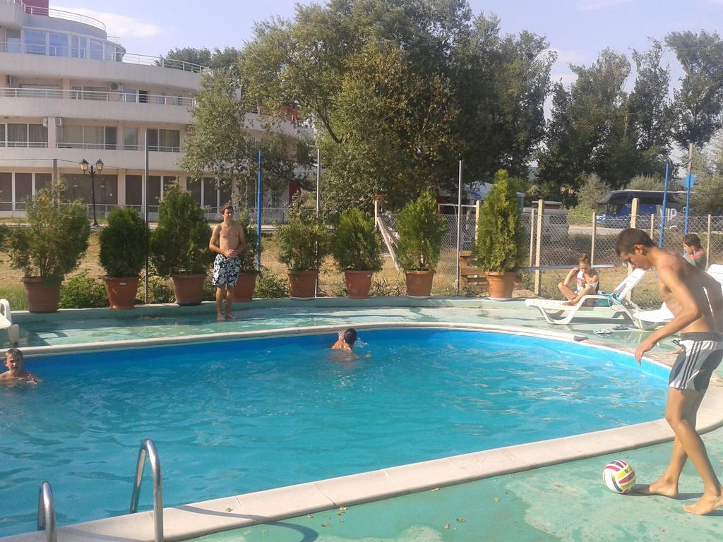 Hotel Zora Kranevo Buitenkant foto